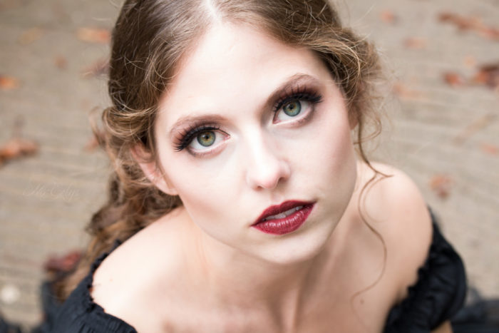Portrait gothique, Modèle Catharina Elisabeth, Photo et maquillage par Nö Eelys / Le Boudoir de Nö, coiffure par Findelë's Secrets